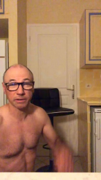 tompillibi webcam model stream image