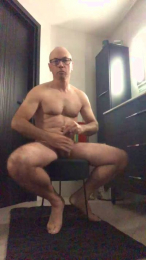 tompillibi webcam model stream image