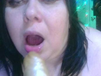 CharleeKendall webcam model stream image