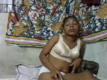 cettehot webcam model stream image