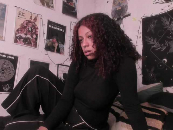 HotHoneyChile webcam model stream image