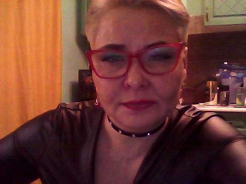 Dominiana123 webcam model stream image