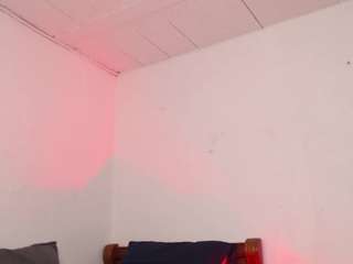 alice-massie1 webcam model stream image