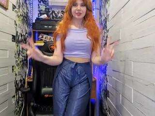 delphinesugg webcam model stream image