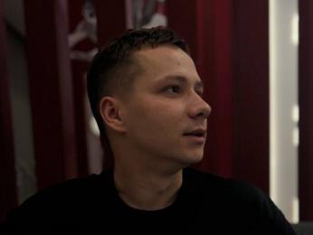 KarlEvans webcam model stream image