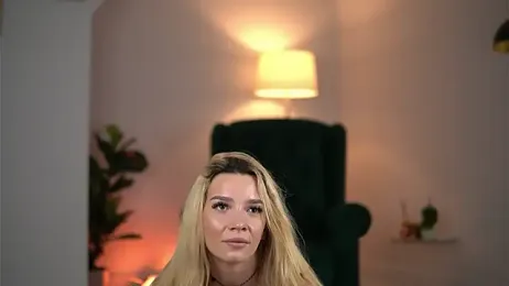 SvveetLuna webcam stripchat model stream image