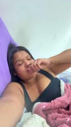 Eumileninha webcam model stream image