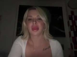 tapthatpiper webcam model stream image