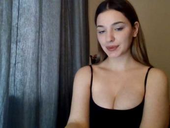 EvelineTop webcam model stream image