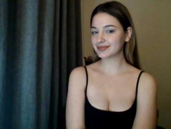 EvelineTop webcam model stream image