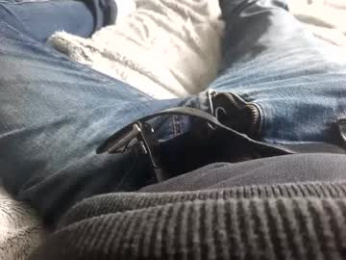 thicksingarters webcam chaturbate model stream image