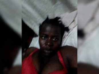 Lavella webcam bongacams model stream image