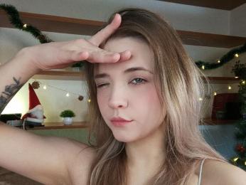 MonnieMoniz webcam model stream image