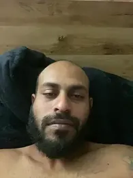 islandvybee55 webcam stripchat model stream image