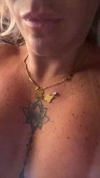 AninhaLopes webcam model stream image