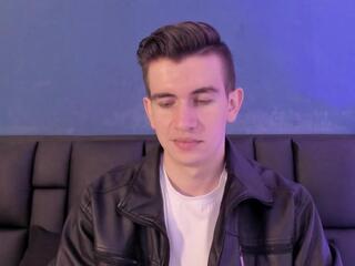 Mikael Slow webcam model stream image