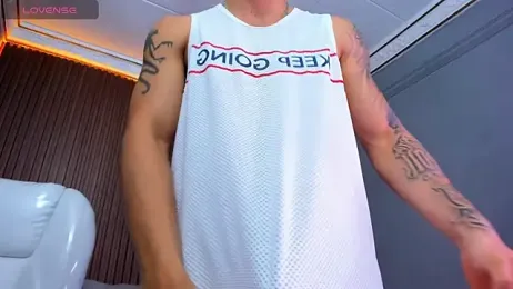 Leo_santoro webcam model stream image