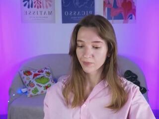 Lily Hartwell webcam model stream image