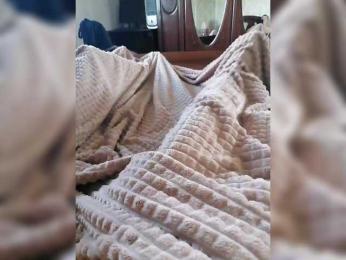 TISE webcam bongacams model stream image