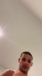 Boyhernan webcam model stream image