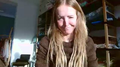 MiaBlome webcam model stream image