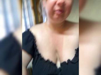 Mila2703 webcam model stream image