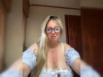 Mila2703 webcam model stream image