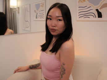 AdriaNochi webcam model stream image