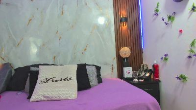 conny_blonde webcam model stream image