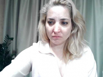 mariska-kiska webcam model stream image