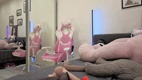 dolly_ll webcam model stream image