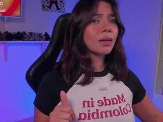 miavelour webcam model stream image