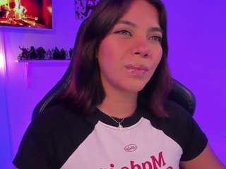 miavelour webcam model stream image