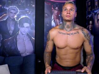 Darius Maximus webcam model stream image