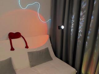 Emily Rozzy webcam flirt4free model stream image