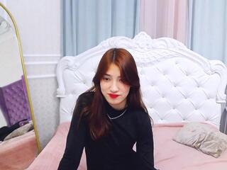 Ariel Loove webcam model stream image