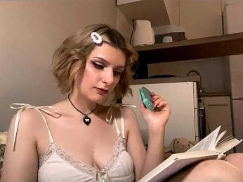 AideWaddick webcam bongacams model stream image