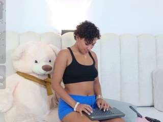 saray-cum webcam model stream image