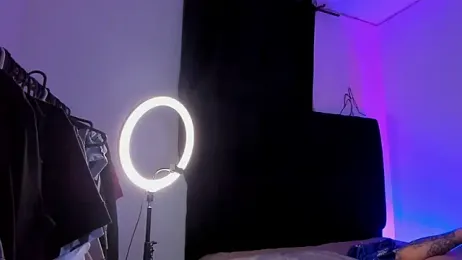 BoomChikaWow webcam model stream image