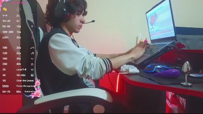 MoonVelvetDUO webcam model stream image