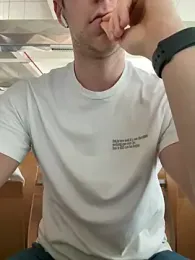 badCecio webcam model stream image