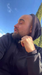 Omihaze webcam model stream image