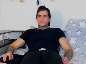 carter_reos webcam model stream image