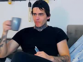 carter_reos webcam model stream image