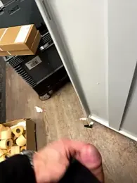 AlexGogo23 webcam model stream image