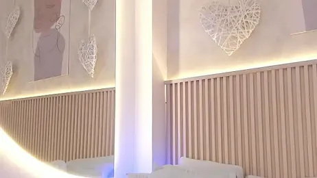 daiana_curly webcam model stream image