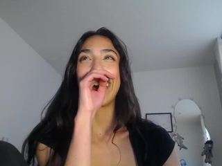 unknowngiirl webcam model stream image