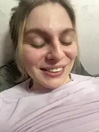 d0uble_trouble webcam model stream image