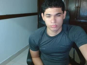 zyrosxk webcam model stream image