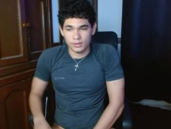 zyrosxk webcam model stream image